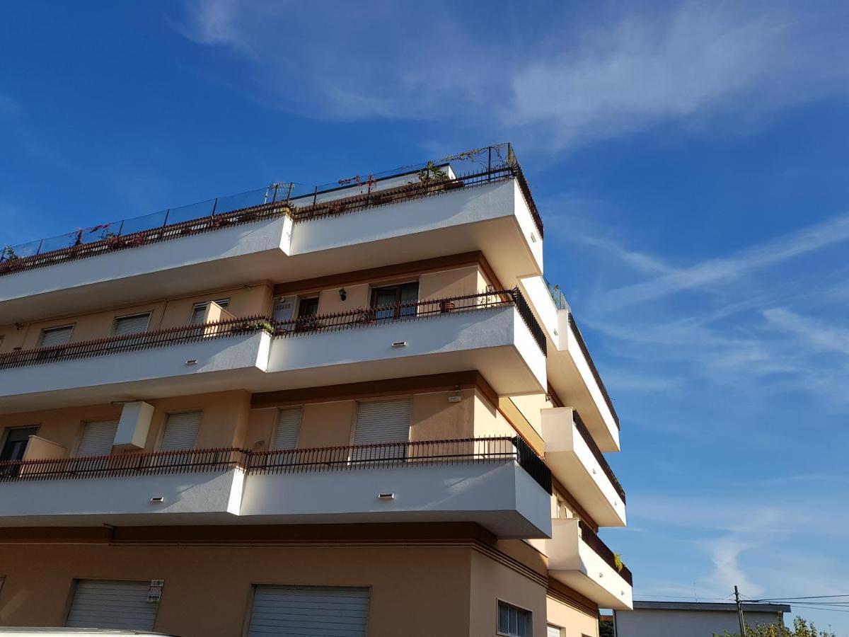 Quality Apartment Parisina Pescara Luaran gambar